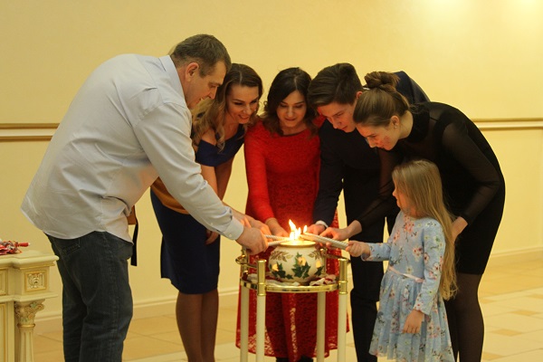 09 февраля  во Дворце торжеств отметили золотой юбилей супруги Андросовы