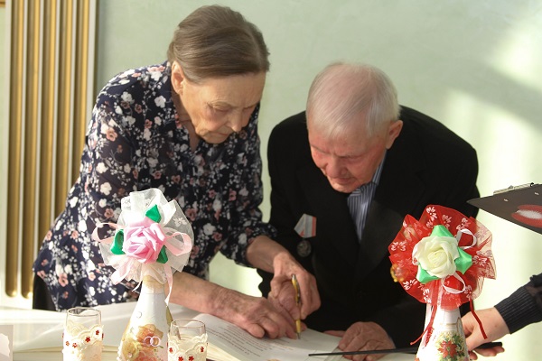 28 февраля отметили железный юбилей супруги Пятыгины