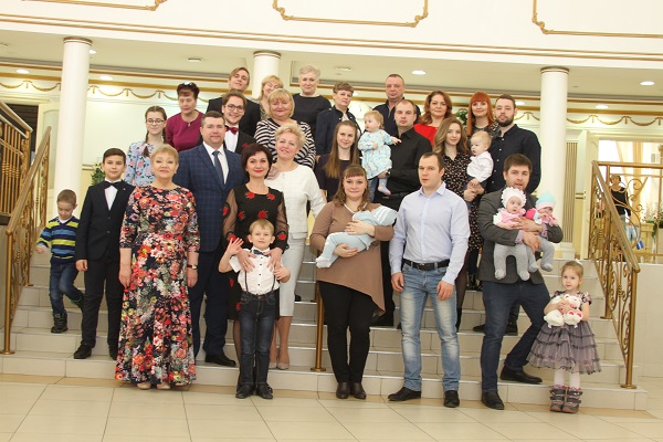 31 марта в 11.00 ч 2019г в большом зале Дворца торжеств состоялся традиционный праздник «День аиста»