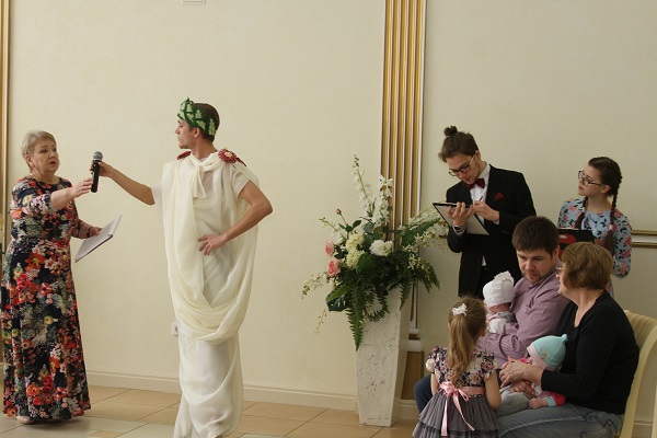 31 марта в 11.00 ч 2019г в большом зале Дворца торжеств состоялся традиционный праздник «День аиста»