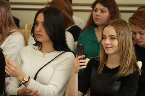 Диалоги о семейных ценностях