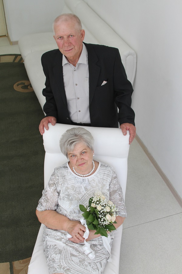 13 августа во Дворце торжеств, отметили золотой юбилей свадьбы супруги Филатовы