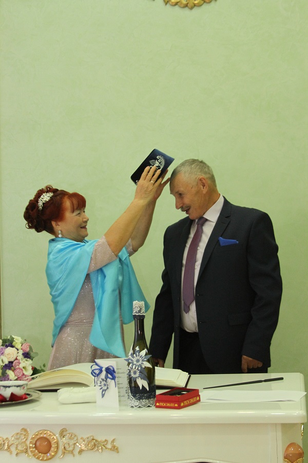 18.10.19 года во Дворце торжеств отметили золотой юбилей свадьбы супруги Закетдиновы 