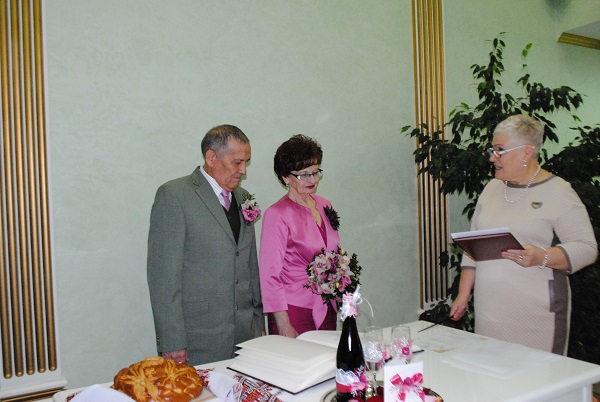 20 декабря во Дворце торжеств отметили золотой юбилей супруги Нургалеевы