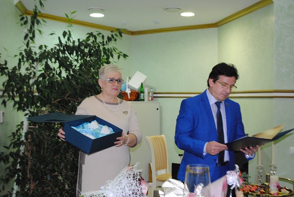 20 декабря во Дворце торжеств отметили золотой юбилей супруги Нургалеевы