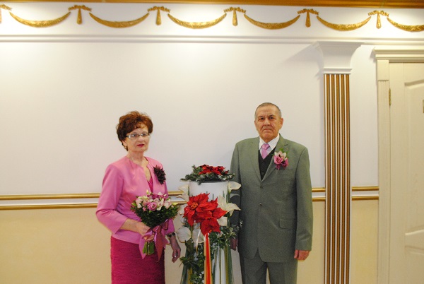 20 декабря во Дворце торжеств отметили золотой юбилей супруги Нургалеевы