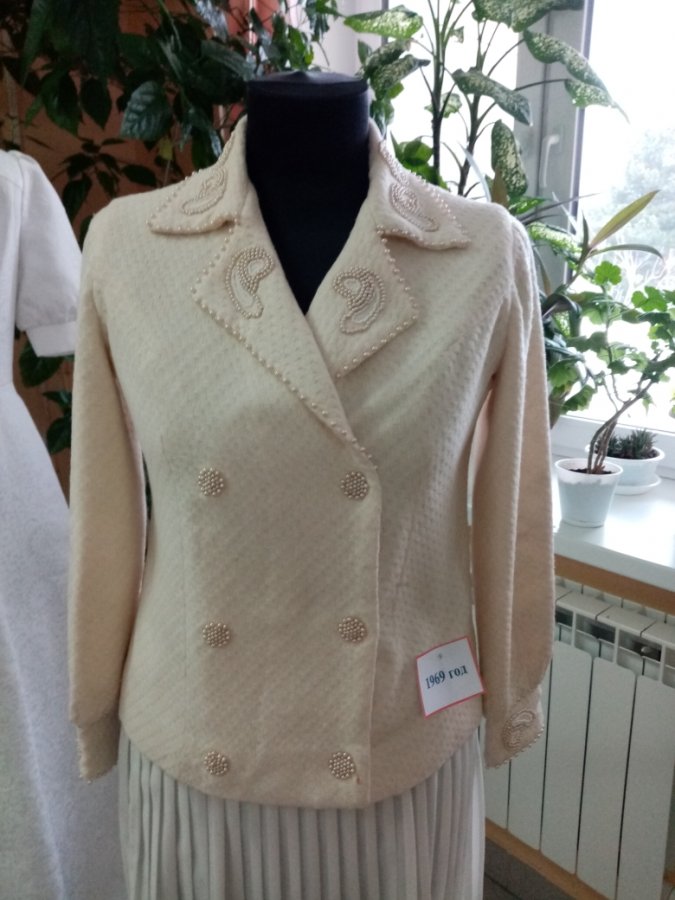 Выставка свадебных ретро-платьев   и аксессуаров