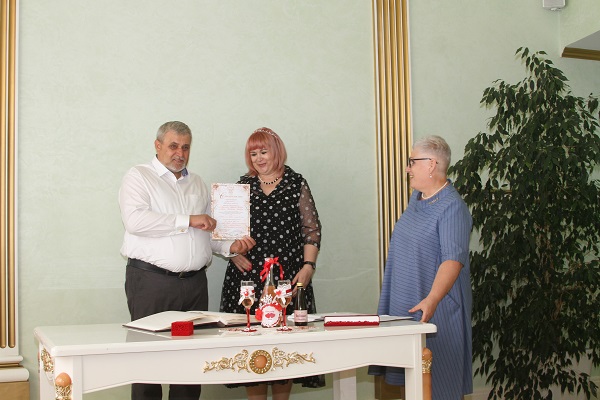 Коралловый юбилей супругов Ковтун 