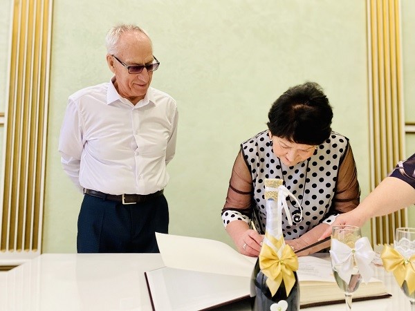 Изумрудный юбилей свадьбы отметили  супруги Новиковы