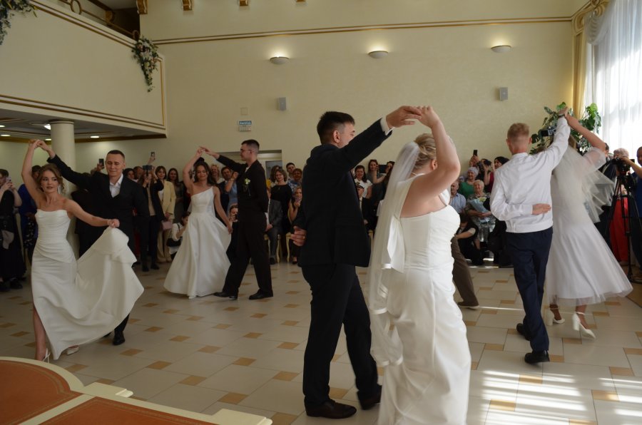 Массовая регистрация брака