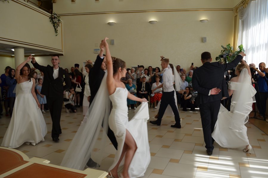 Массовая регистрация брака