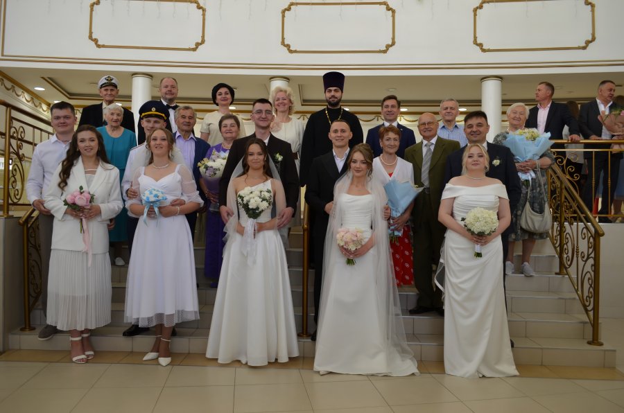 Массовая регистрация брака